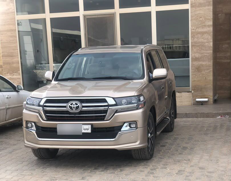 Toyota Land Cruiser ready at the entrance